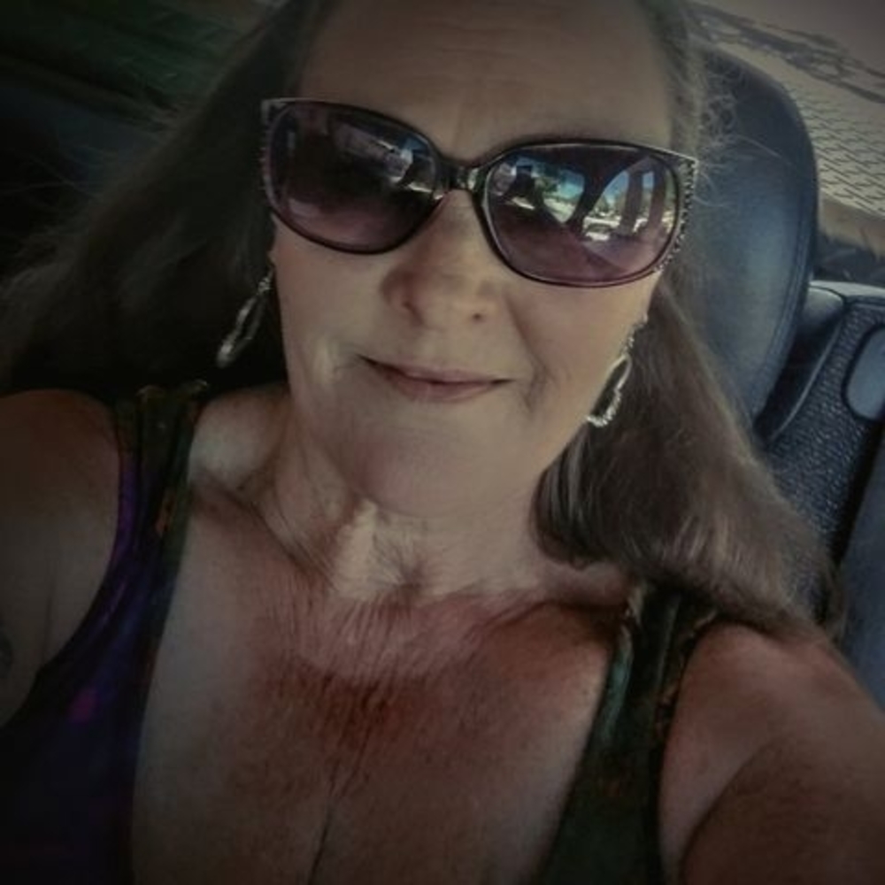 Meet your Posher, Serena